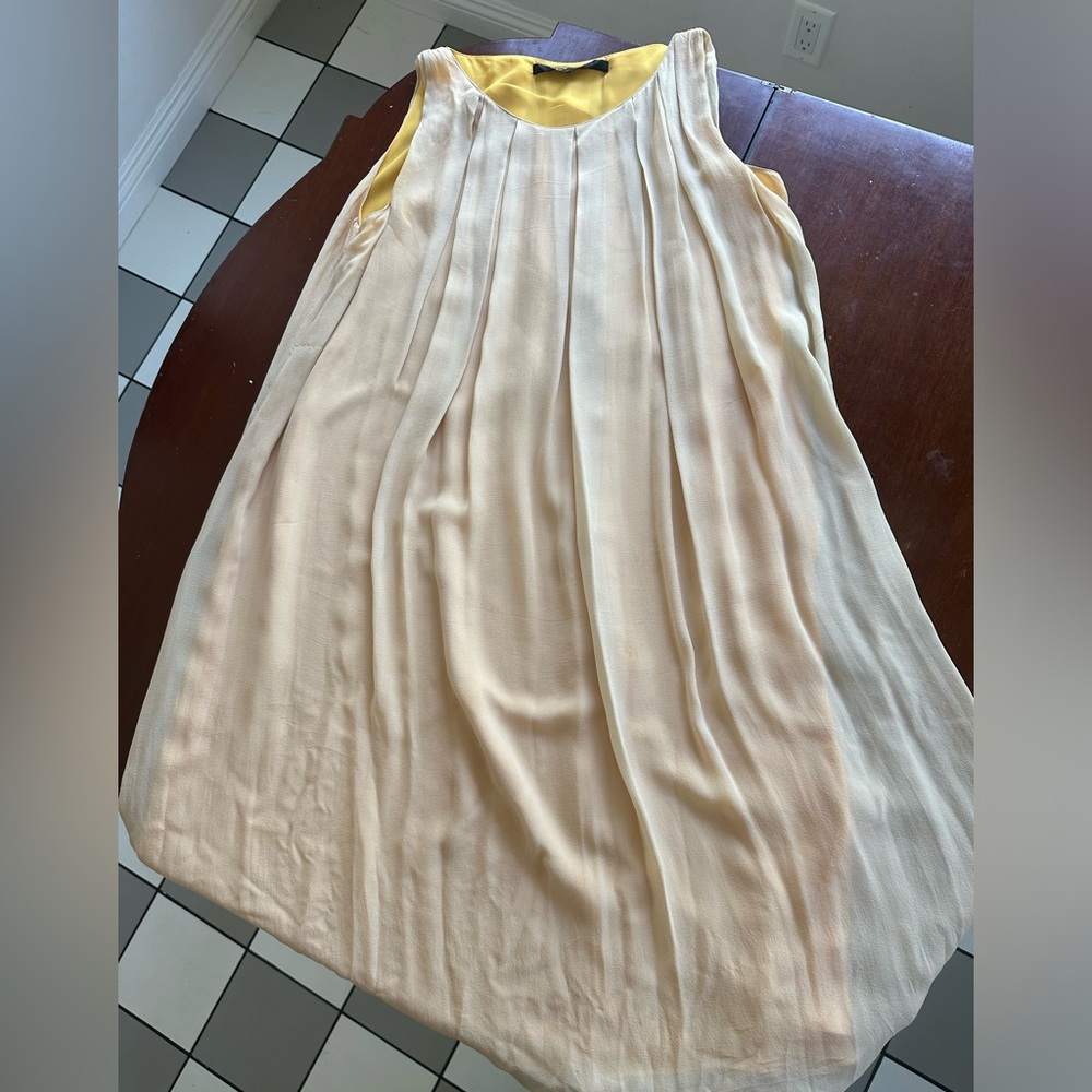Amazing rare Mark Jacobs dress. Fully lined, flowing and beautiful. Worn twice.